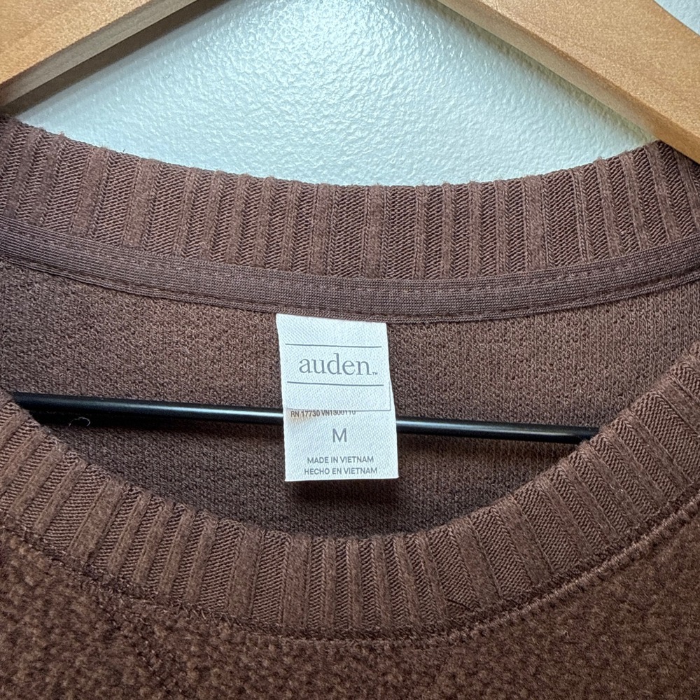 Auden Women's Textured Fleece Cropped Sweatshirt Brown Relaxed Crew Neck Medium - Picture 2 of 6